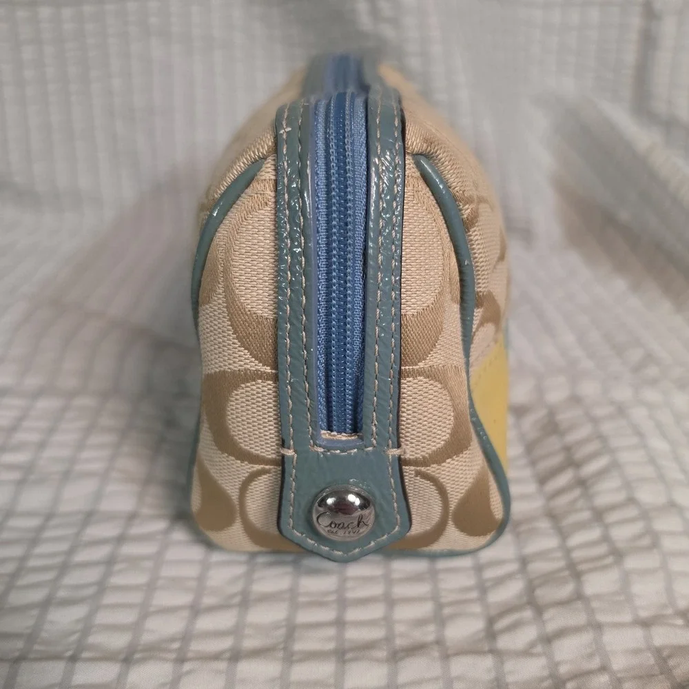 Signature COACH Zip Cosmetic Bag Multi Stripe Signature Canvas